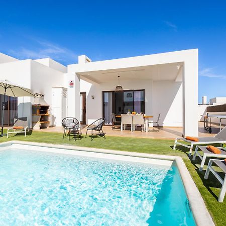 Villa Cindy Плая Бланка Екстериор снимка