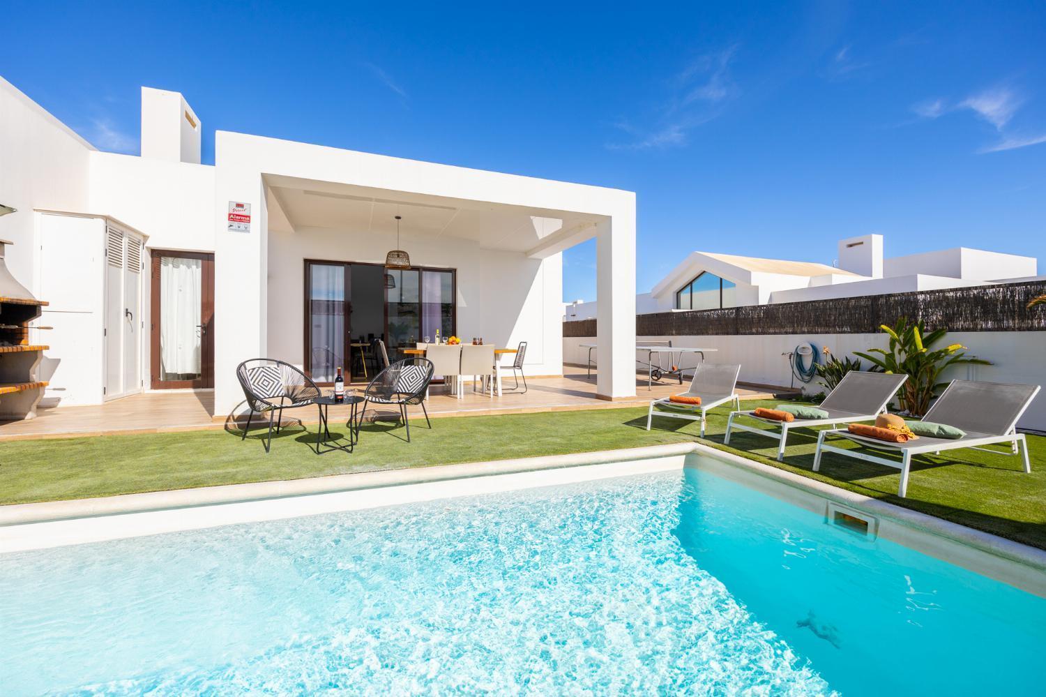 Villa Cindy Плая Бланка Екстериор снимка
