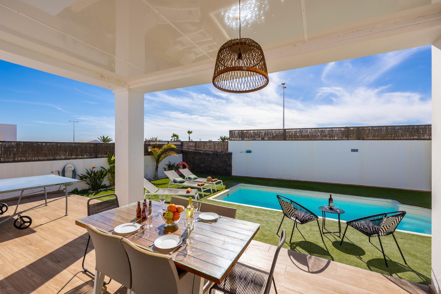 Villa Cindy Плая Бланка Екстериор снимка